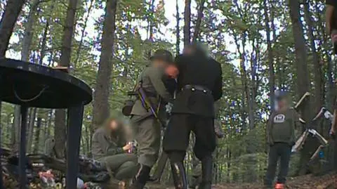 Pierwszy oskarżony za urodziny Hitlera. W domu miał broń