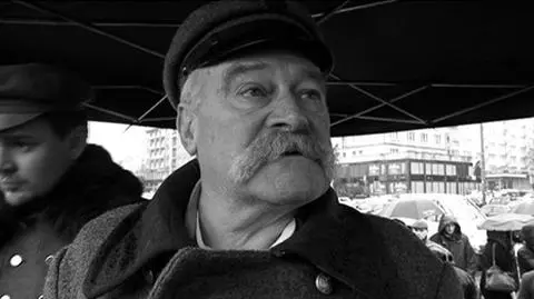 10 kwietnia 2010 zginął również wybitny autor Janusz Zakrzeński (TVN24)