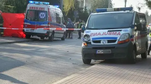 Another tragic accident involving an ambulance. A 9-year-old girl is dead