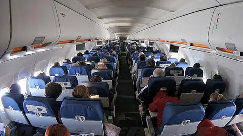 Pasażer samolotu United Airlines wysmarował toalety odchodami