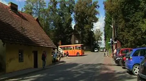 Mieszkańcy Modlnicy nie chcą mówić, czy ksiądz Gil przebywa obecnie w ich miejscowości