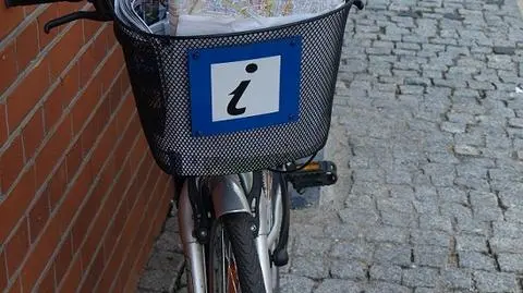 "I" na koszu, w koszu mapa. Dla kibiców i turystów