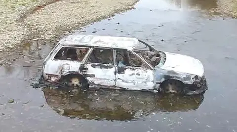 Skradziony, spalony, porzucony w rzece