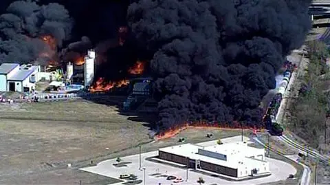 Kłęby dymu nad Teksasem