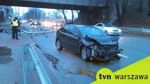 Skosił latarnię, korek w centrum stolicy