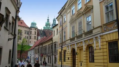 Okradał i oszukiwał w Krakowie. Jest już w rękach policji