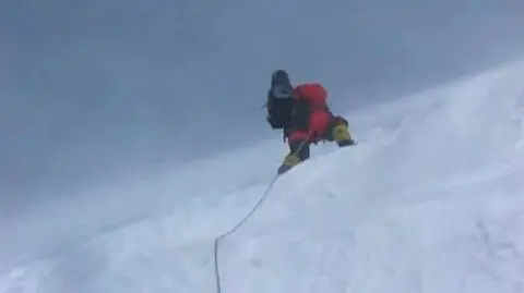 Polacy wzięli udział w heroicznej akcji ratunkowej na Broad Peak 