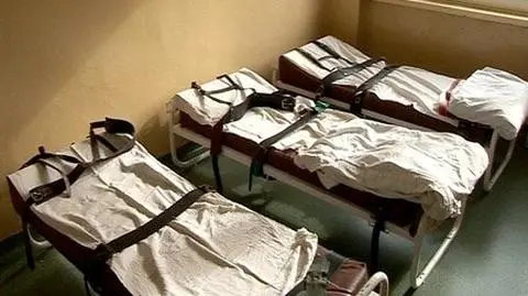 4-latek błąkał się po sklepie. Wujek miał 3 promile