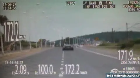 „Lubi się ścigać”, więc gnał 188 km/h. Radiowozu nie zauważył