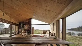 Shearer’s Quarters stoi na farmie owiec na australijskiej wyspie Bruny Island