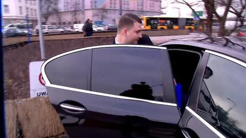 W maju rząd ujawnił, ile zarabiał Bartłomiej Misiewicz [materiał "Faktów" z 10.05.2017 r.]