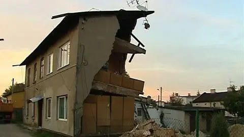 Ściana spadła im na głowy