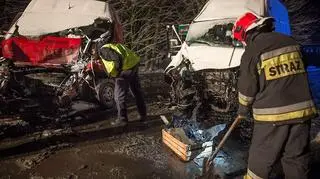 W zderzeniu cięzarówek zginął kierowca