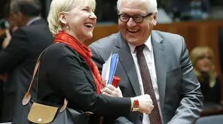  Margot Wallstrom z szefem niemieckiej dyplomacji Frankiem-Walterem Steinmeierem