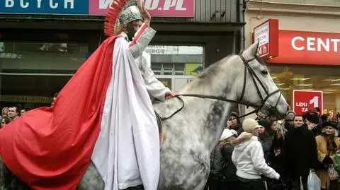 Parada, Lao Che i pokaz sztucznych ogni na imieniny św. Marcina