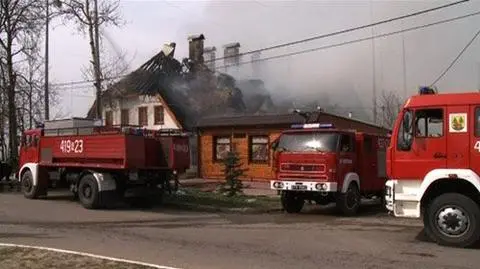 Spłonęło Soplicowo. Będą dogaszać dwa dni