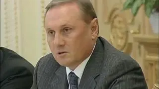 Jefremow nosił bransoletkę elektroniczną, odebrano mu też paszport