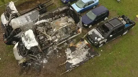 Podlaskie. Spłonęło 15 samochodów na parkingu komisu. Jest śledztwo