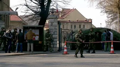 Rezerwiści zgłaszają się w jednostce w Tarnowskich Górach 