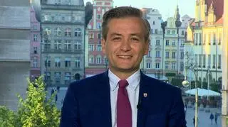 Robert Biedroń zdjął ze ściany w swoim gabinecie obraz Jana Pawła II