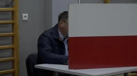 W lokalu policja zabezpieczyła długopis 