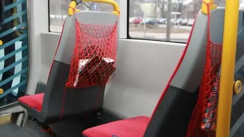 Napastnicy kopali motorniczego w brzuch i głowę