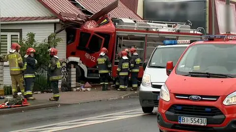 Sokółka. Wóz strażacki wjechał w dom. Właściciel mieszkania relacjonuje