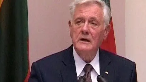 Adamkus opowiada się jasno za Kijowem