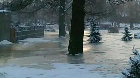 Woda zalewa Wieleń