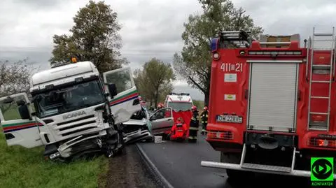 Wypadek na dk 8. Zginęły dwie osoby