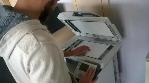 Dostawy do urzędów za łapówki? Zarzuty m.in. dla dyrektora sądu