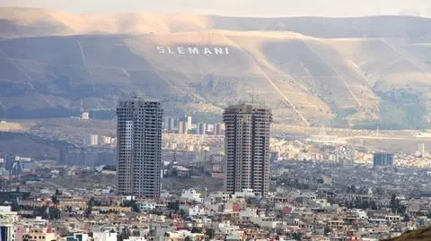 Miasto Sulaimani w irackim Kurdystanie. Na wideo Kirkuk