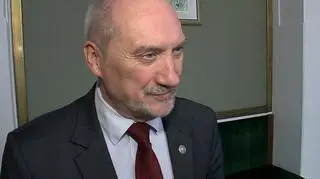 Antoni Macierewicz sam mówi, że o sprawie nic nie wie