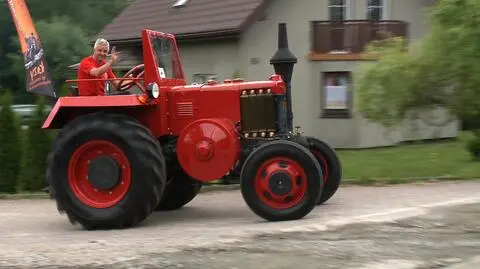 Chce przejechać 700 km 60-letnim ciąnikiem