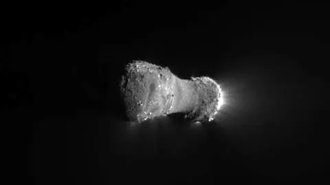 Twarzą w twarz z kometą