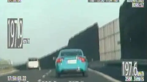 Pędził 200 km/h. Powiedział, że nie wie, co w niego wstąpiło