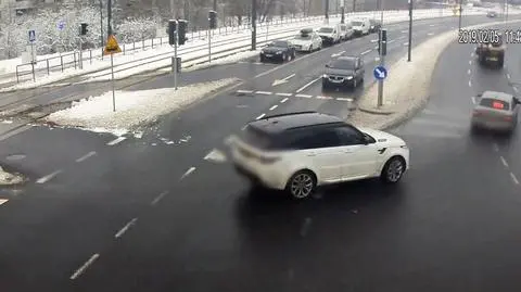 Olsztyn. Niemowlak potrzebował pomocy, auto eskortowali policjanci