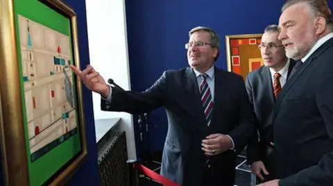 Komorowski zaprasza na wystawę Nowosielskiego