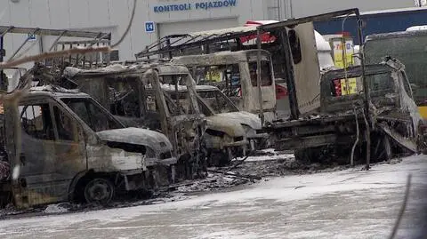 Ogromny pożar na parkingu. Dziewięć pojazdów spłonęło