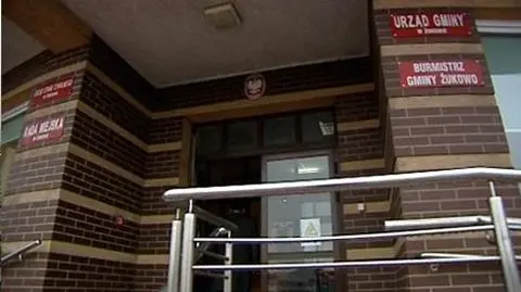 Wygrała przetarg dzięki matce