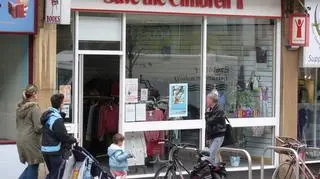Były szef organizacji Save the Children został oskarżony o wysyłanie niestosownych wiadomości do pracownic