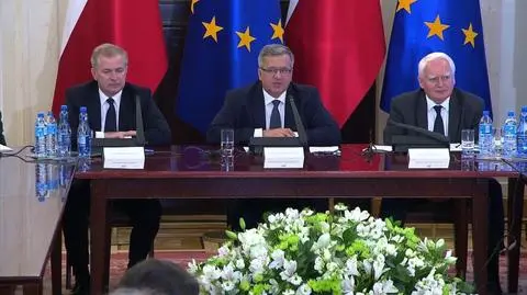 Bronisław Komorowski podpisał wniosek o referendum