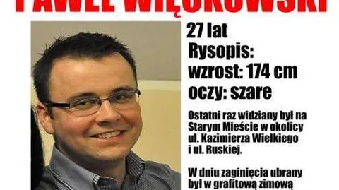 Obklejone przystanki i latarnie. 
Szukają Pawła Więckowskiego