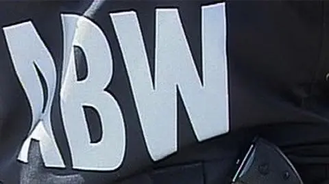 Funkcjonariusze ABW w areszcie za łapówkę