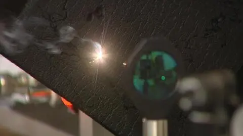 Politechnika Wrocławska dostała milion euro na laser z grafenem