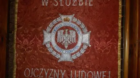 Pamiątki po jednostce OSP znalezione w piwnicy przedszkola