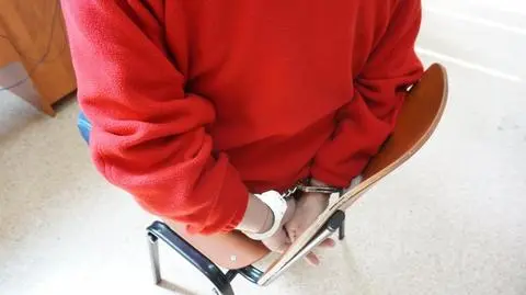 Zabrze. Bili adoptowane dzieci. Gdy się wydało, matka się ich zrzekła