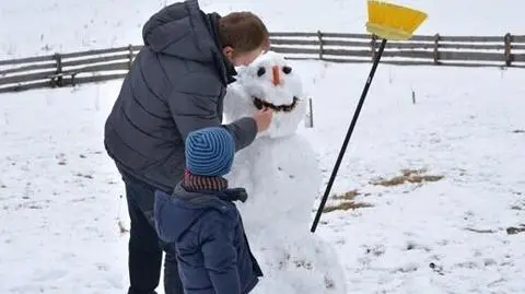 "Mikołaj, ja i bałwan. (Bałwan z prawej)". Politycy pokazują, jak świętują