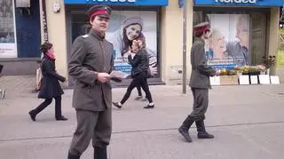 Pruscy żołnierze zachęcali do służby wojskowej