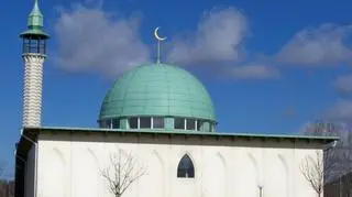 Meczet został zaatakowany koktajlem Mołotowa